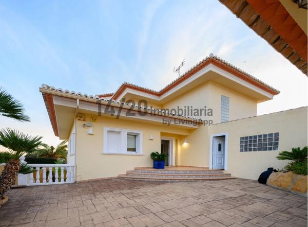 Casa independiente en avenida del Portet