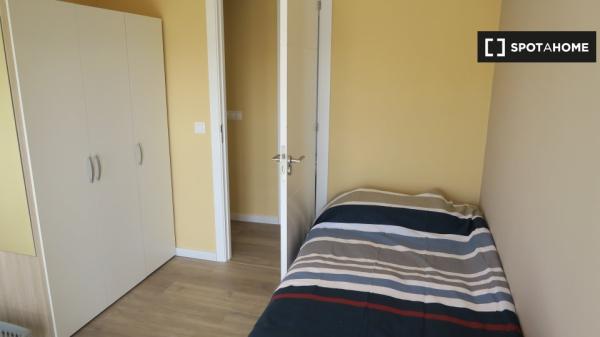 Außenraum in 4-Zimmer-Wohnung in Triana, Sevilla