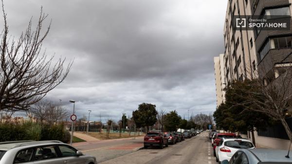 Chambre à louer dans un appartement partagé à Madrid