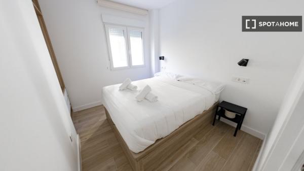 Apartamento completo de 2 dormitorios en Málaga