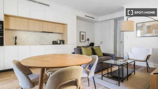 Apartamento de 3 habitaciones en alquiler en Madrid