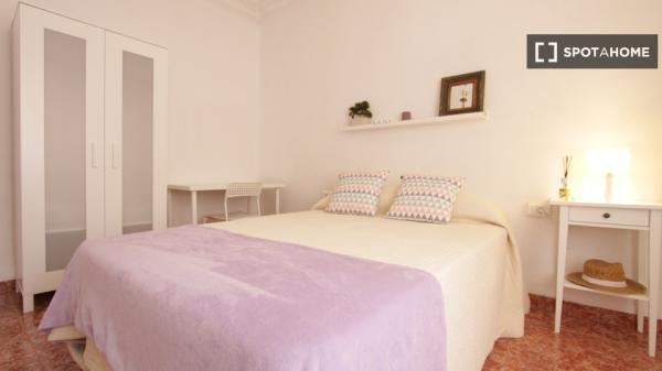 Room in shared apartment in Benifaraig