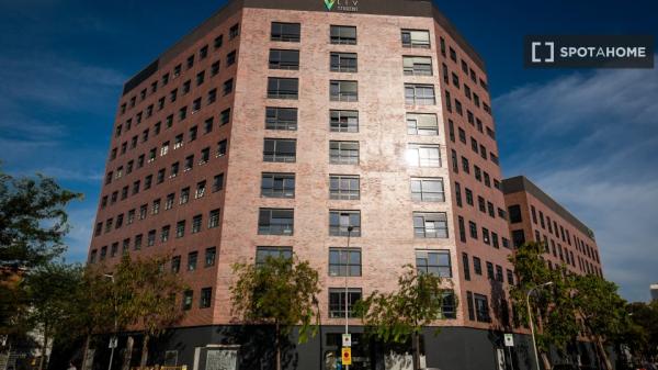 Se alquila habitación en residencia en Barcelona