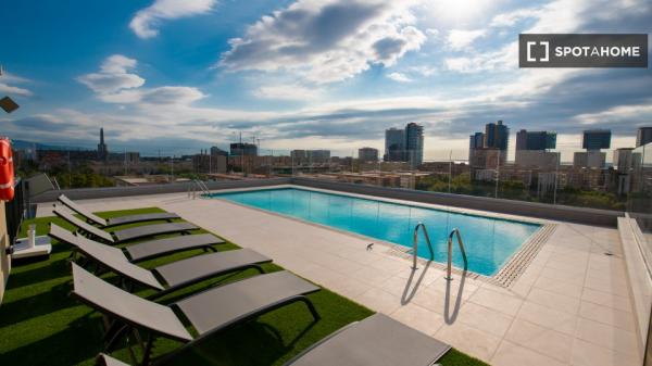 Se alquila habitación en residencia en Barcelona