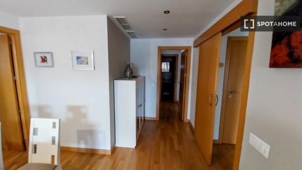 Piso de 3 habitaciones en alquiler en Norte, Sevilla