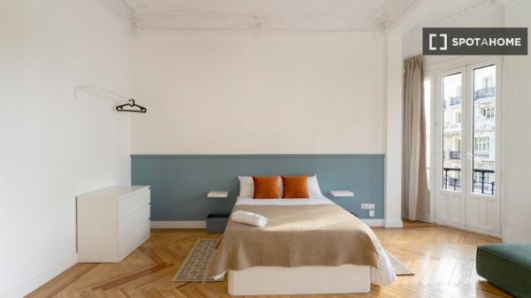 Superbe chambre à louer à Madrid