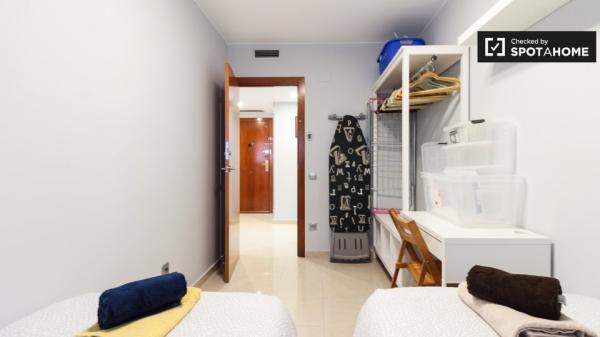 Cómodo apartamento de 2 dormitorios en alquiler en Cornellà de Llobregat