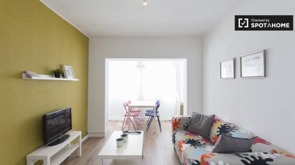 Apartamento de 3 dormitorios en alquiler en Aluche, Madrid