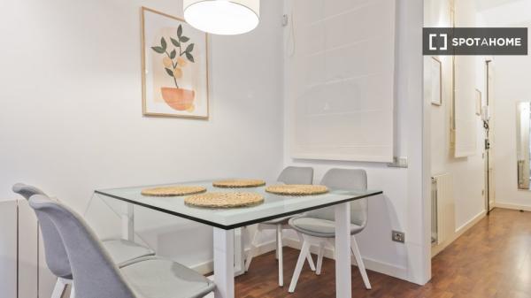 apartamento de 1 dormitorio en alquiler en Eixample, Barcelona