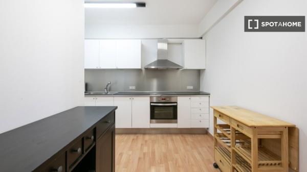 Piso de 3 habitaciones en alquiler en Sant Gervasi-Galvany