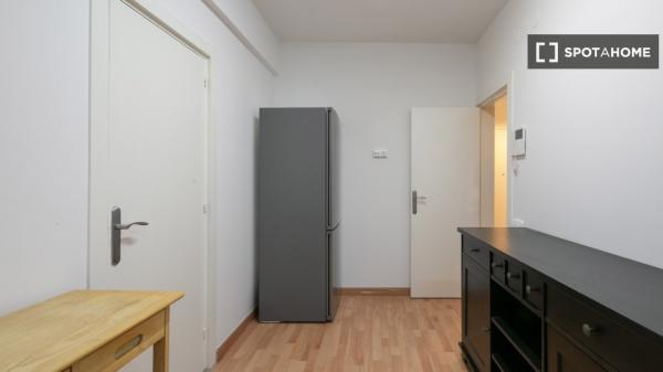 Piso de 3 habitaciones en alquiler en Sant Gervasi-Galvany