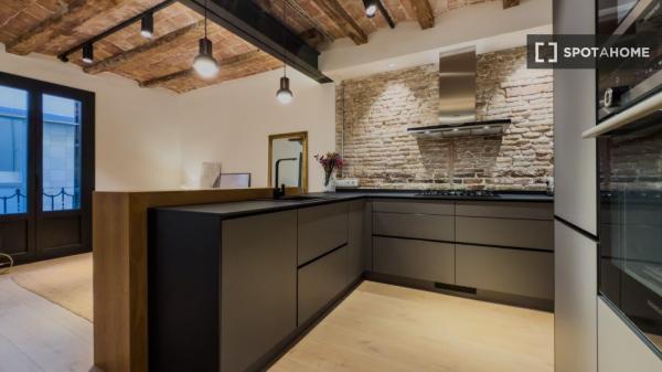 Apartamento entero de 2 dormitorios en Barcelona.