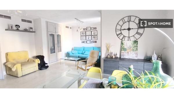 Apartamento entero de 4 habitaciones en Sevilla