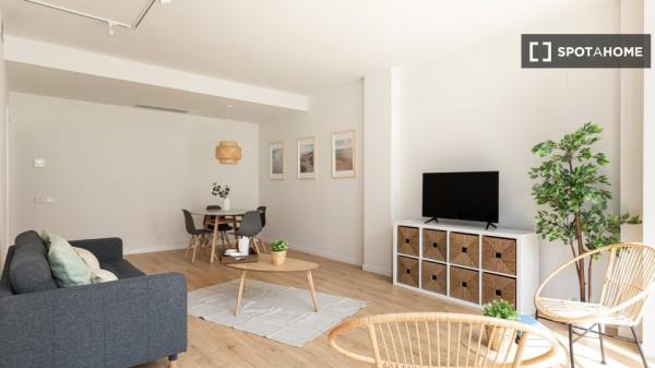 Moderno apartamento amueblado y equipado a un paso del metro en Poblenou