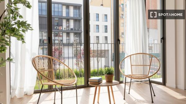 Moderno apartamento amueblado y equipado a un paso del metro en Poblenou