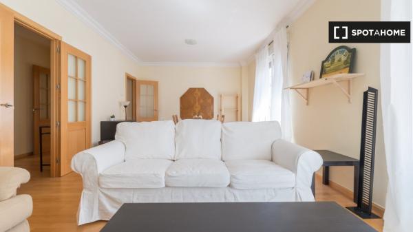 Apartamento de 3 dormitorios en alquiler en Moncloa, Madrid