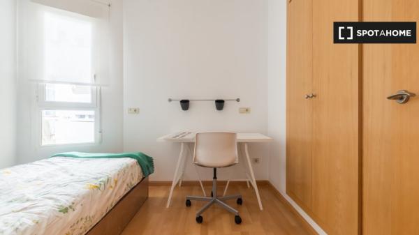 Apartamento de 3 dormitorios en alquiler en Moncloa, Madrid