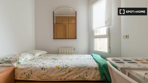 Apartamento de 3 dormitorios en alquiler en Moncloa, Madrid