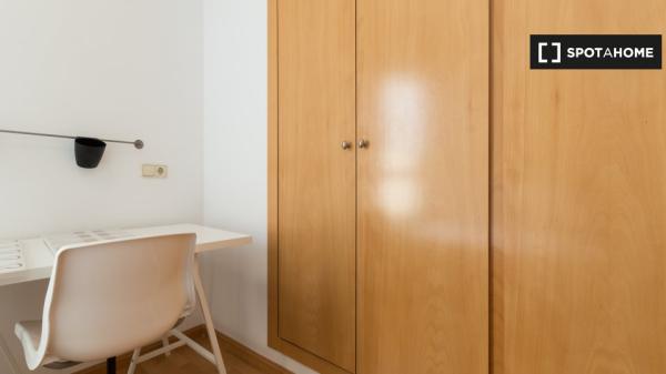 Apartamento de 3 dormitorios en alquiler en Moncloa, Madrid