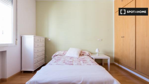 Apartamento de 3 dormitorios en alquiler en Moncloa, Madrid