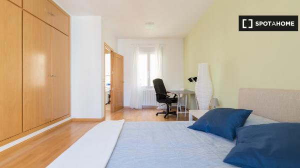 Apartamento de 3 dormitorios en alquiler en Moncloa, Madrid