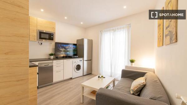 Apartamento de 3 habitaciones en alquiler en Madrid