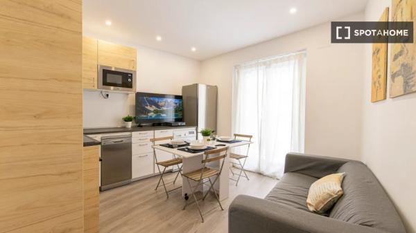 Apartamento de 3 habitaciones en alquiler en Madrid