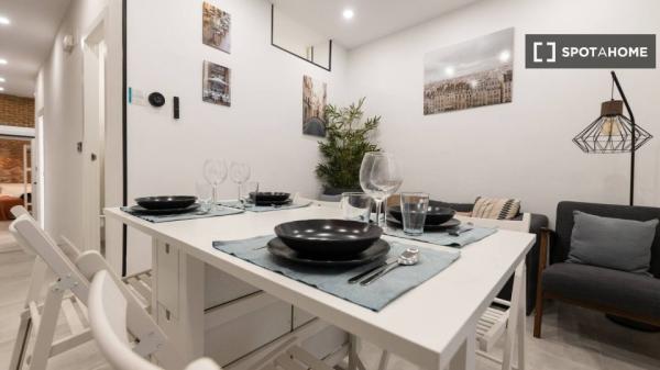 Apartamento de 2 dormitorios en alquiler en Madrid