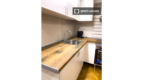 Se alquila habitación en piso compartido en Barcelona