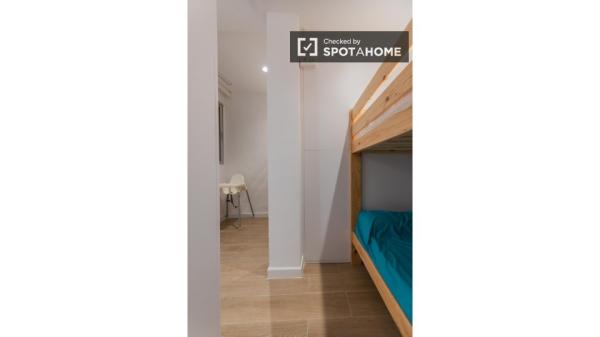 Apartamento tipo estudio en alquiler en Valencia, Valencia