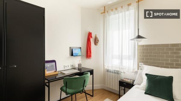 Se alquila habitación en Bilbao