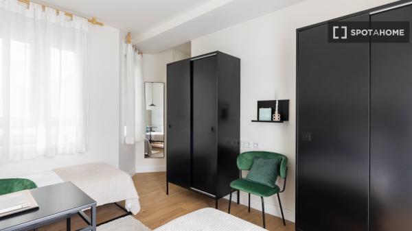 Se alquila habitación en Bilbao