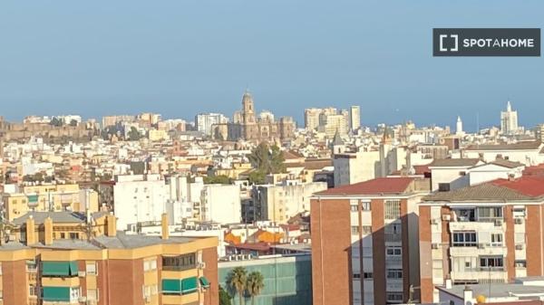 Apartamento completo de 3 dormitorios en Málaga