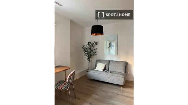 Apartamento de 2 dormitorios en Chamberí, Madrid