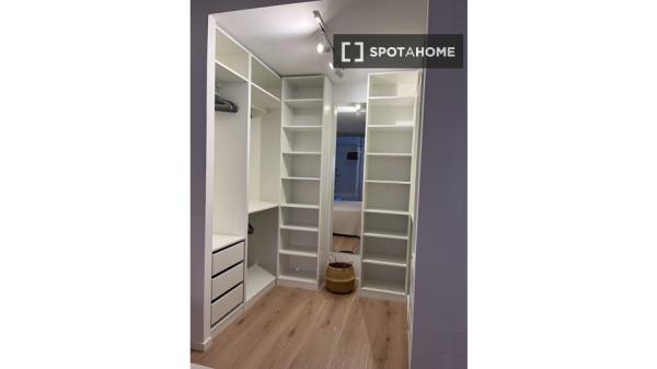 Apartamento de 2 dormitorios en Chamberí, Madrid