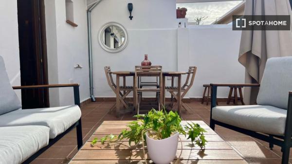 Apartamento de 1 dormitorio en alquiler en Centro, Granada