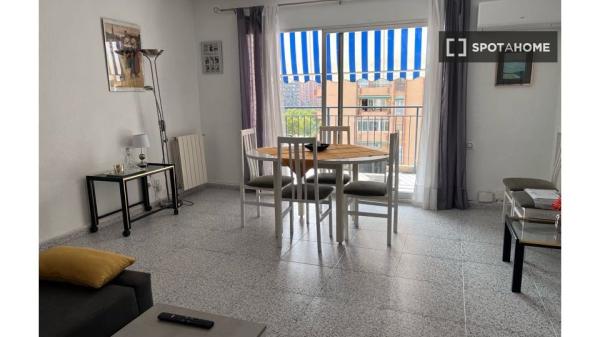 Cały apartament z 2 sypialniami w València