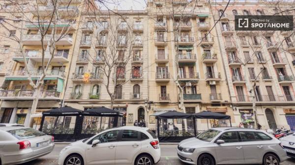 Apartamento de 2 dormitorios en alquiler en L'Eixample, Barcelona