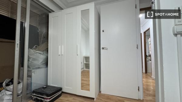 Habitación en alquiler en Madrid en piso compartido