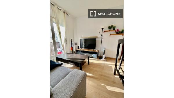 Apartamento entero de 2 dormitorios en Barcelona.