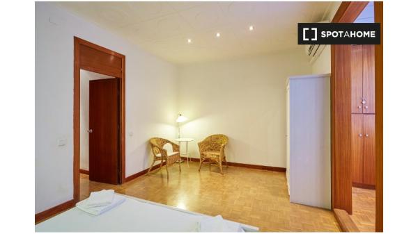 Apartamento de 3 quartos para alugar em Gràcia, Barcelona