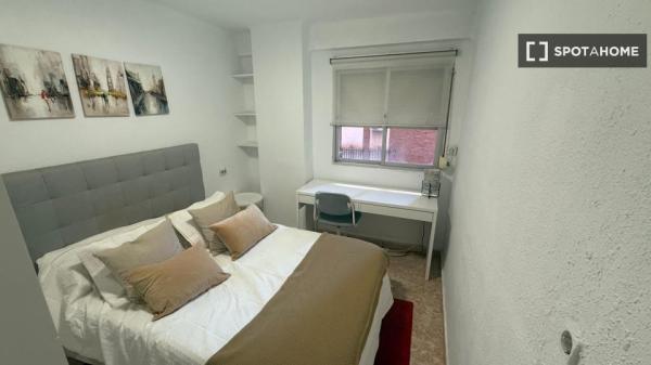 Ganze 3-Zimmer-Wohnung in Málaga