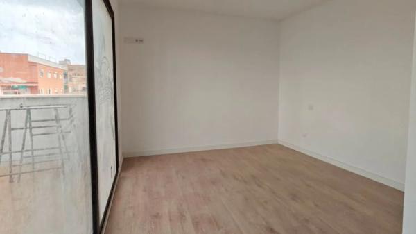 Piso en venta en calle Torcuato Luca Tena