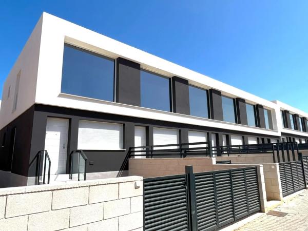 Chalet adosado en venta en Malta, 23