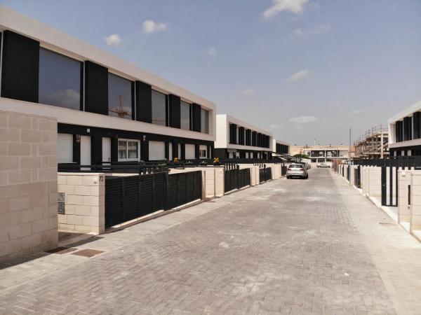 Chalet adosado en venta en Malta, 23