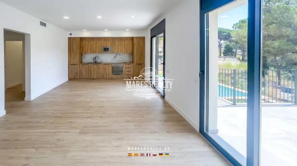 Casa o chalet independiente en venta en calle Saturn, 158