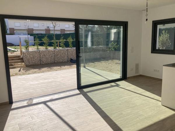 Chalet adosado en venta en Cossis, 17130