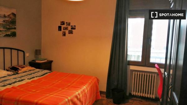 Room in shared apartment in Oviedo