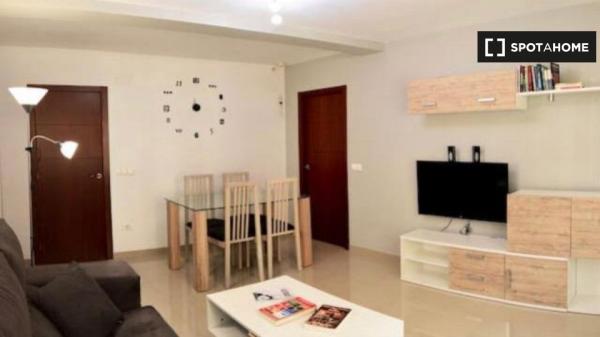 Excellent student room in Ciudad Jardin, Cordoba