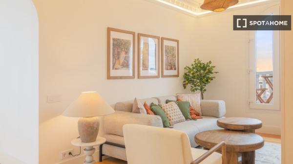 Apartamento de 2 dormitorios en Centro, Madrid